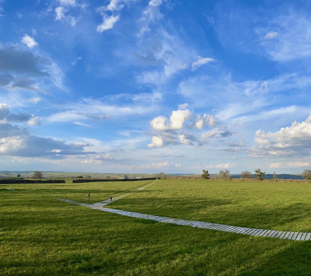 Secret Cloud House Holidays Luxury Yurts With Hot Tubs Cauldon Exterior foto